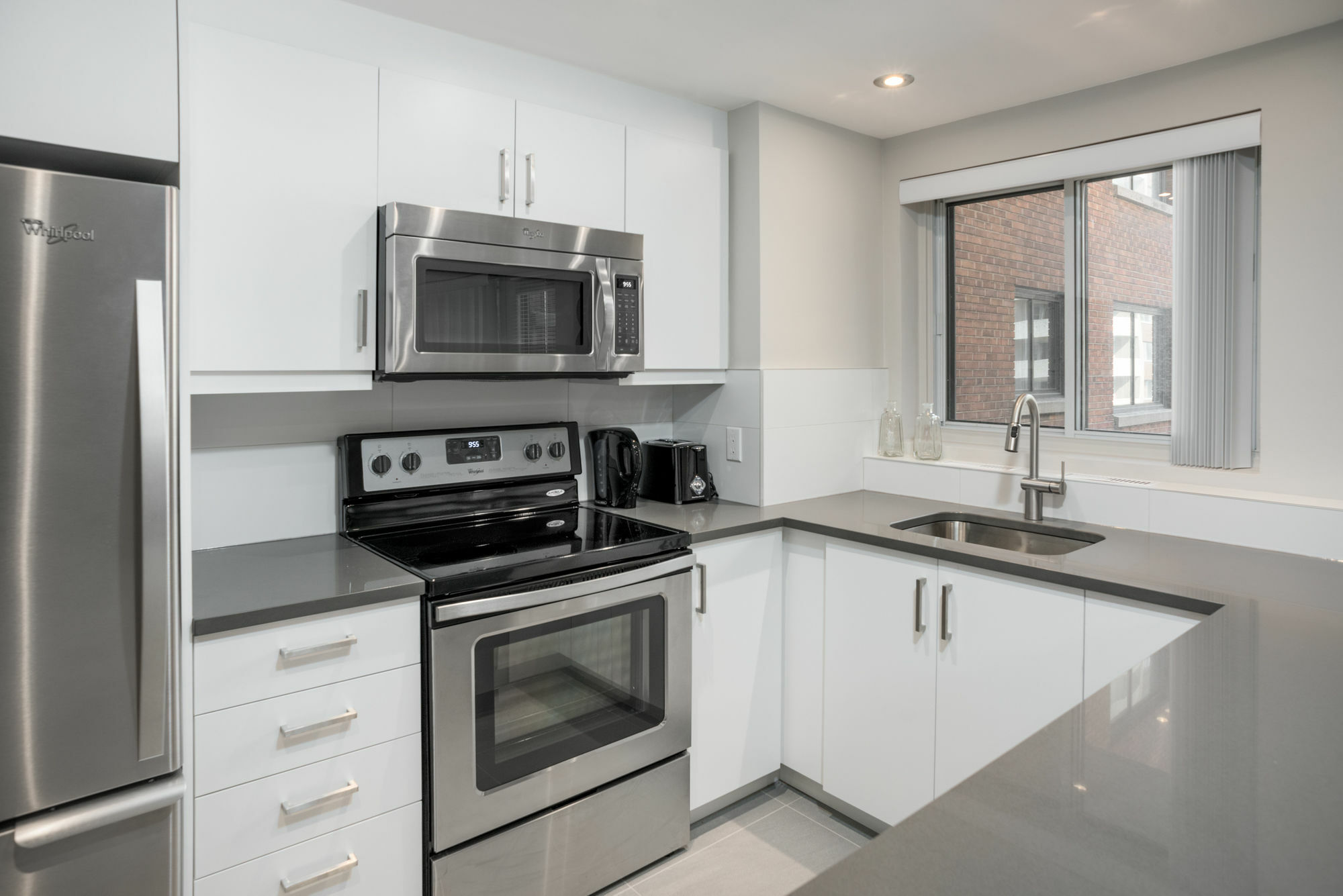 Hip 2Br In Downtown Mtl By Sonder Apartment Montreal Exterior photo